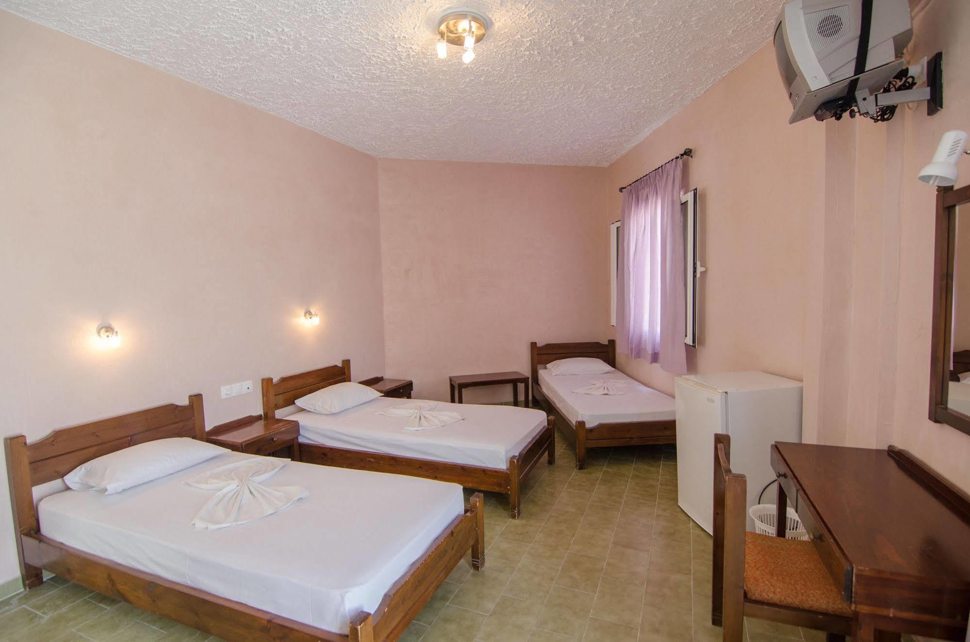 George & Irene Hotel Иос Экстерьер фото
