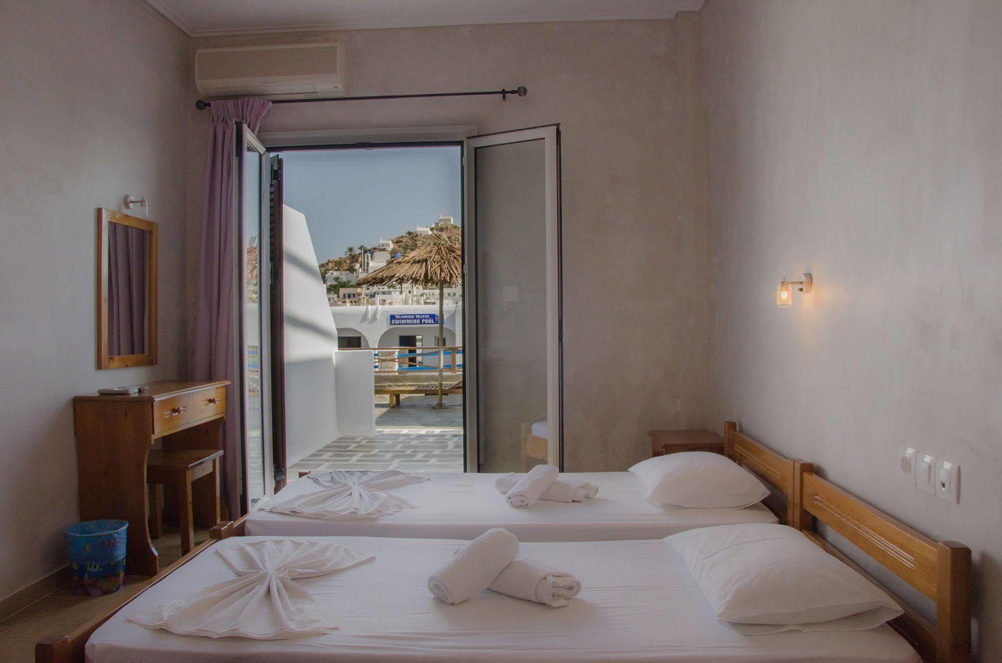 George & Irene Hotel Иос Экстерьер фото